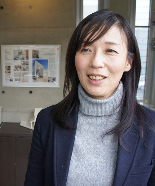 井上 里美